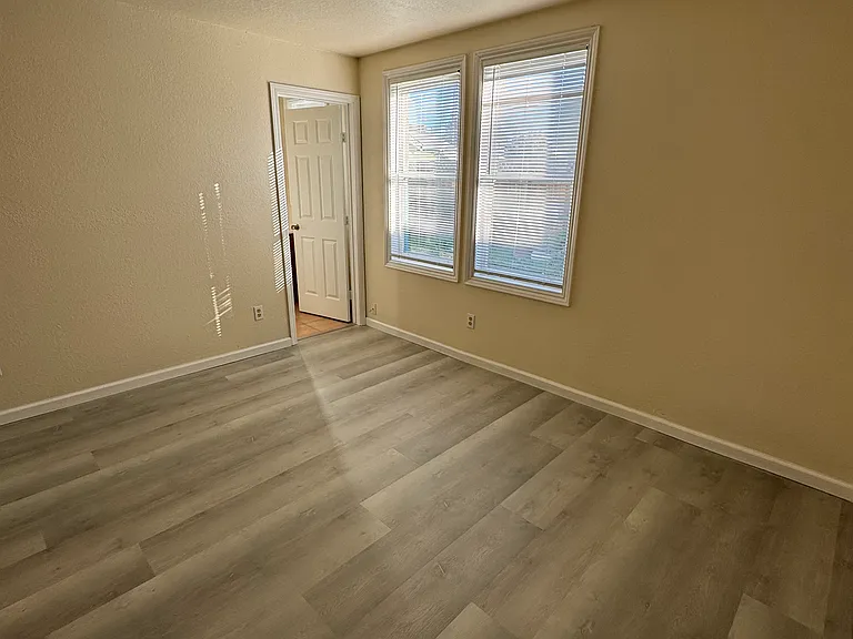709 Pacific Ave #B — Photo 7