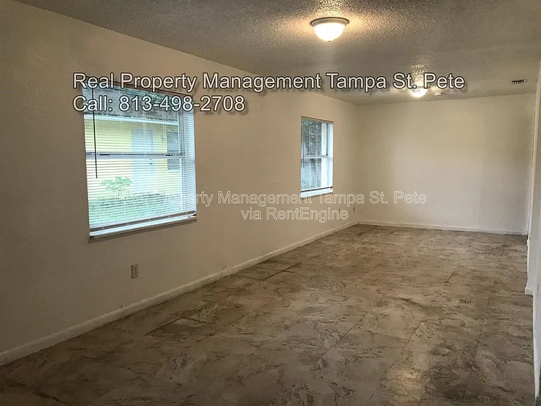 8404 N Mulberry St — Photo 7