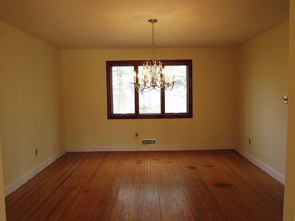 Dining Room - Wood Floor