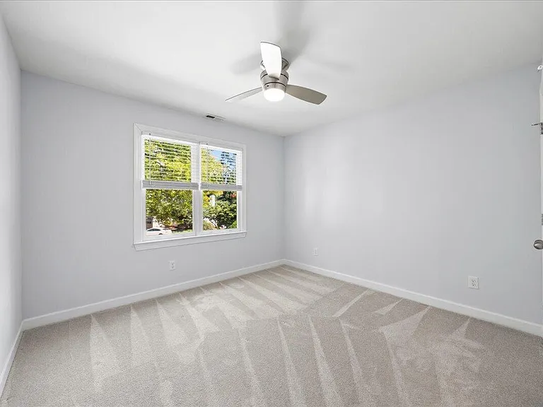 4616 Thendara Way — Photo 27