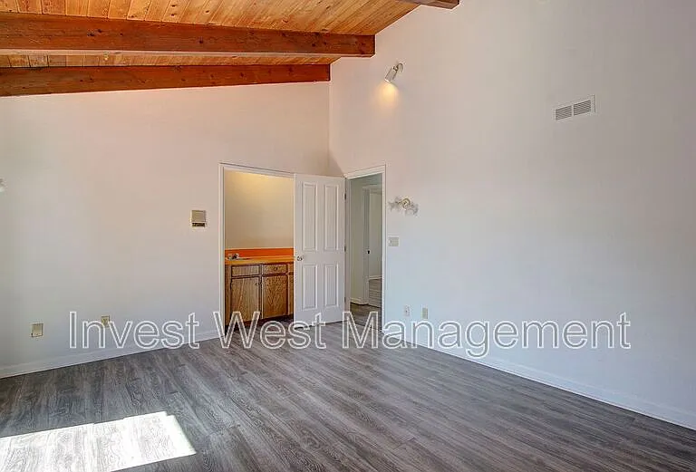 16103 NE 33rd Ave — Photo 18