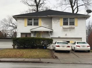 13782 Cedar Rd, University Heights, OH 44118