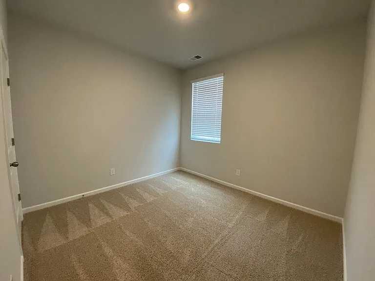 5058 Hunters Village Dr — Photo 14