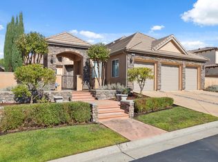 1394 E Glenlake Ln, Fresno, CA