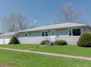 301 W Ellsworth St, Dows, IA 50071