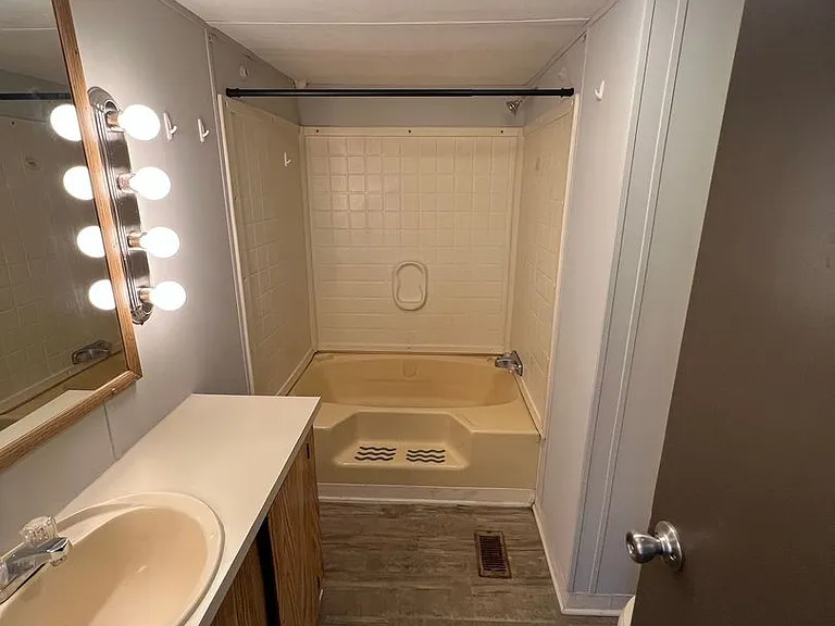 3700 Ash Dr — Photo 18