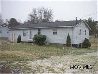 1st image of 125 Pine Dr