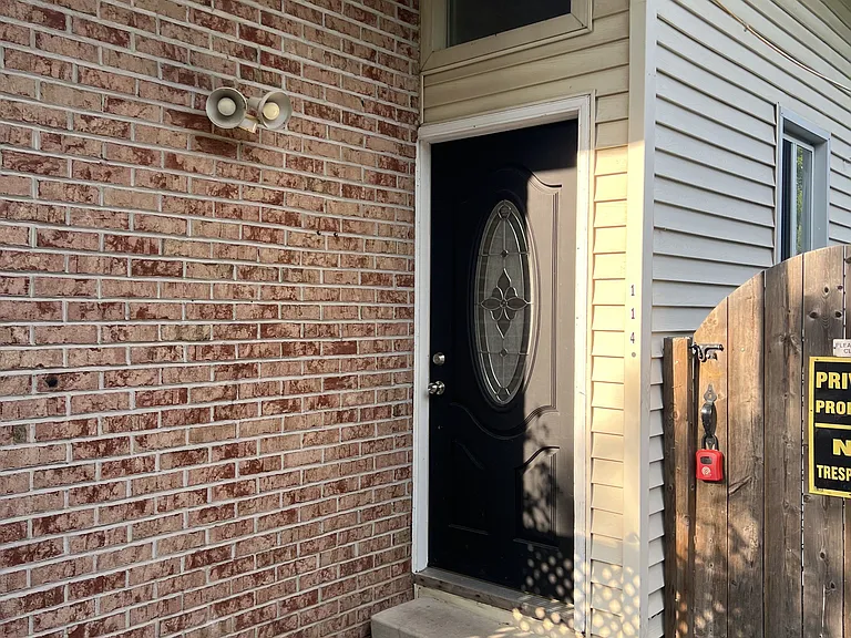 114 Bartlett St — Photo 2