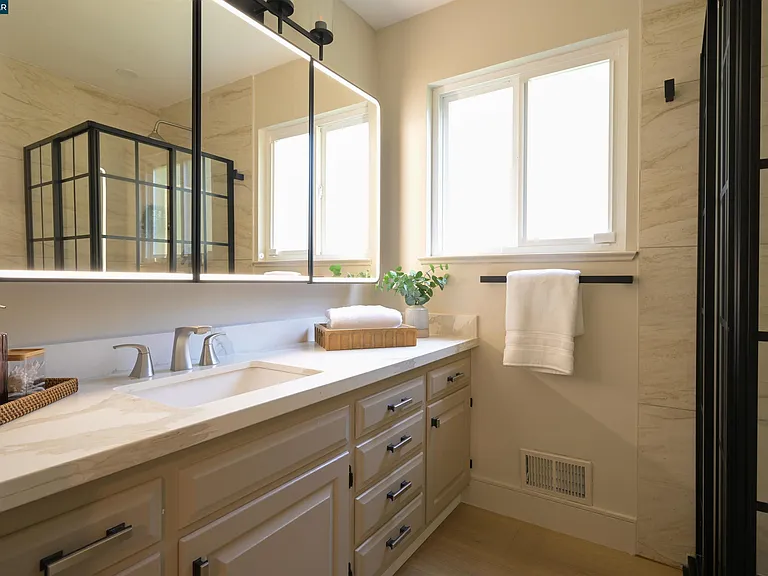705 Camino Ricardo — Photo 17