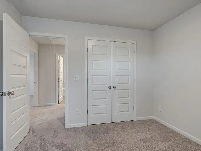 720 Emerson Ln — Photo 33