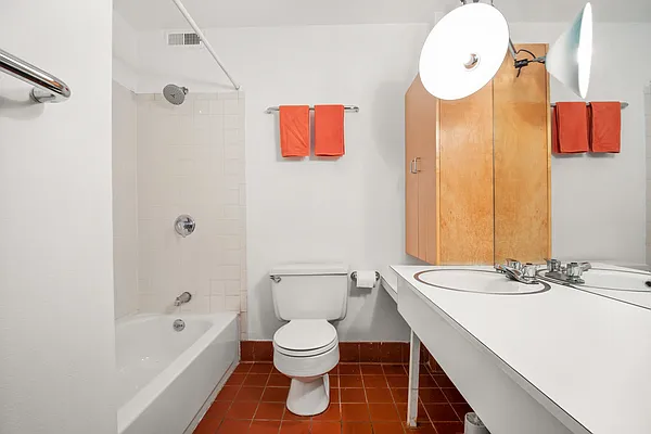 Rented by Compass | media 8