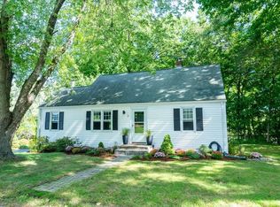 3 Hall Pond Rd, Boylston, MA 01505