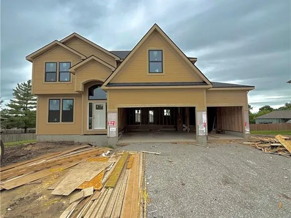 12419 Morgan St, Excelsior Springs, MO 64024