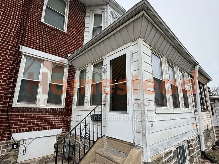 44 Sunshine Rd — Photo 1