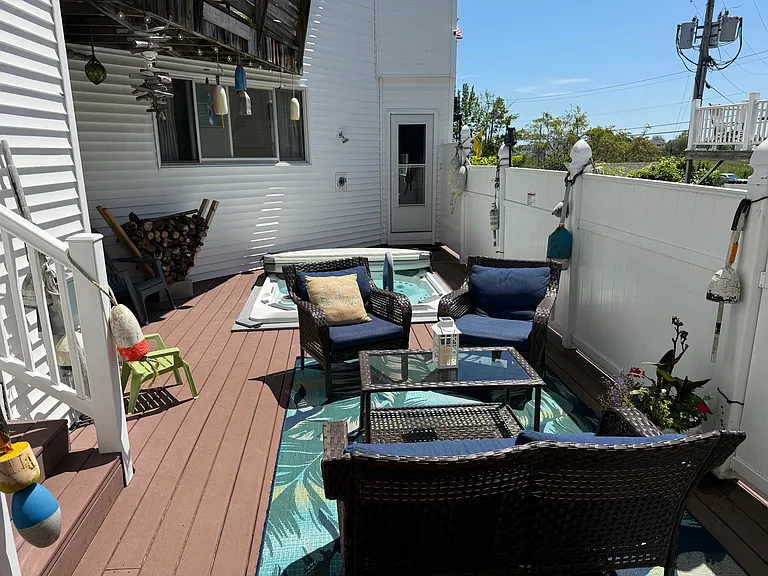 5 Mill Pond Ln — Photo 12
