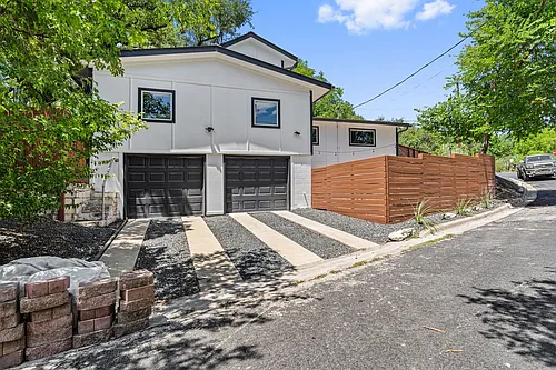 1025 Bonham Ter Photo 1