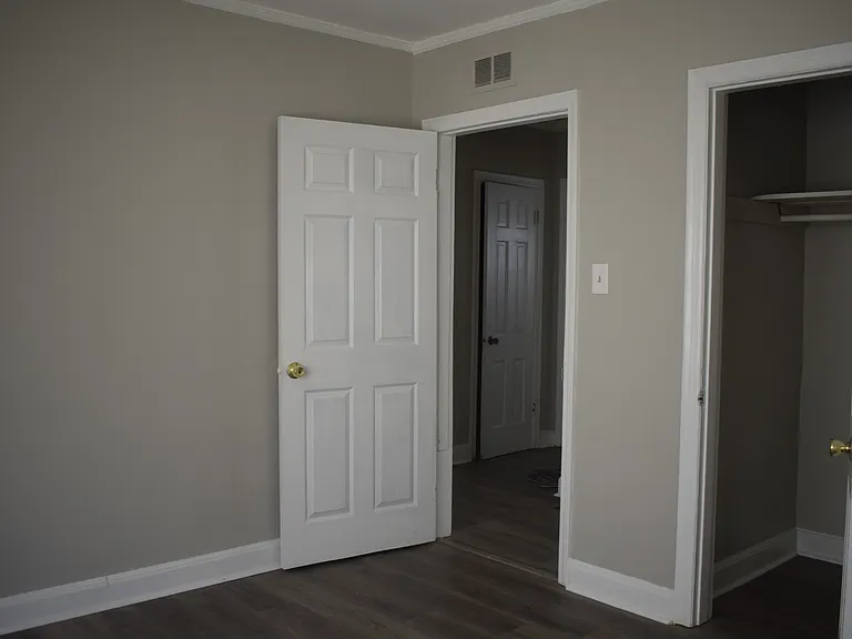 1166 W Lexington Cir — Photo 6