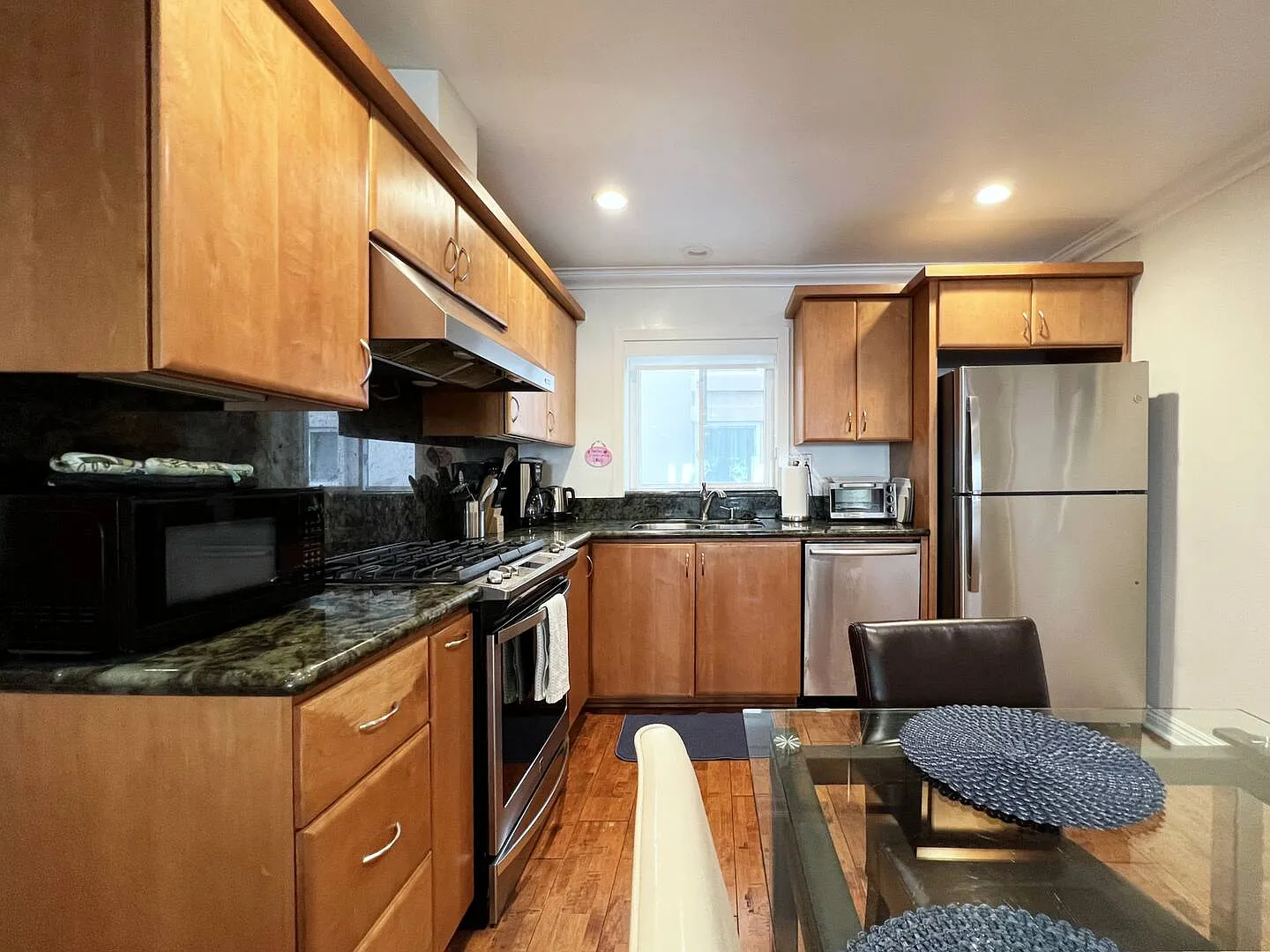 1039 Coast Blvd — Photo 3