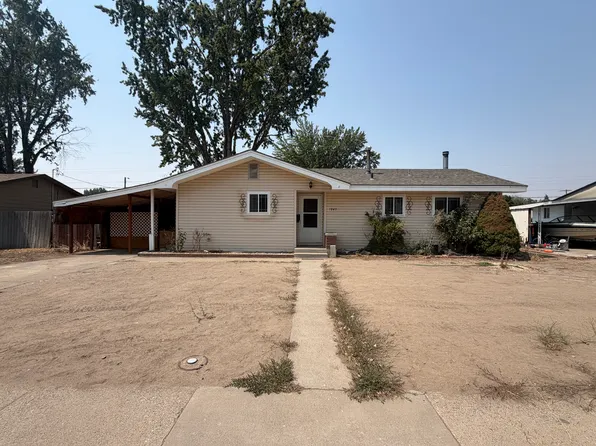 1045 Gridley Dr, Mountain Home, ID 83647