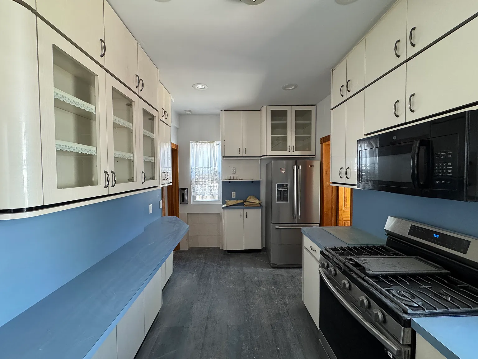 3 bed, $3,800 — Photo 4