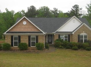 1130 Roberta Dr, Bishop, GA 30621