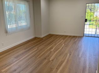 12562 Washington Pl, Los Angeles, CA 90066