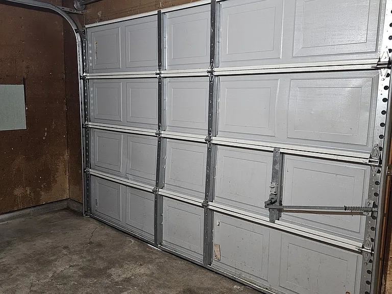 617 Country Ln — Photo 23