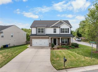 110 Rolling Meadow Ln, Clemmons, NC 27012