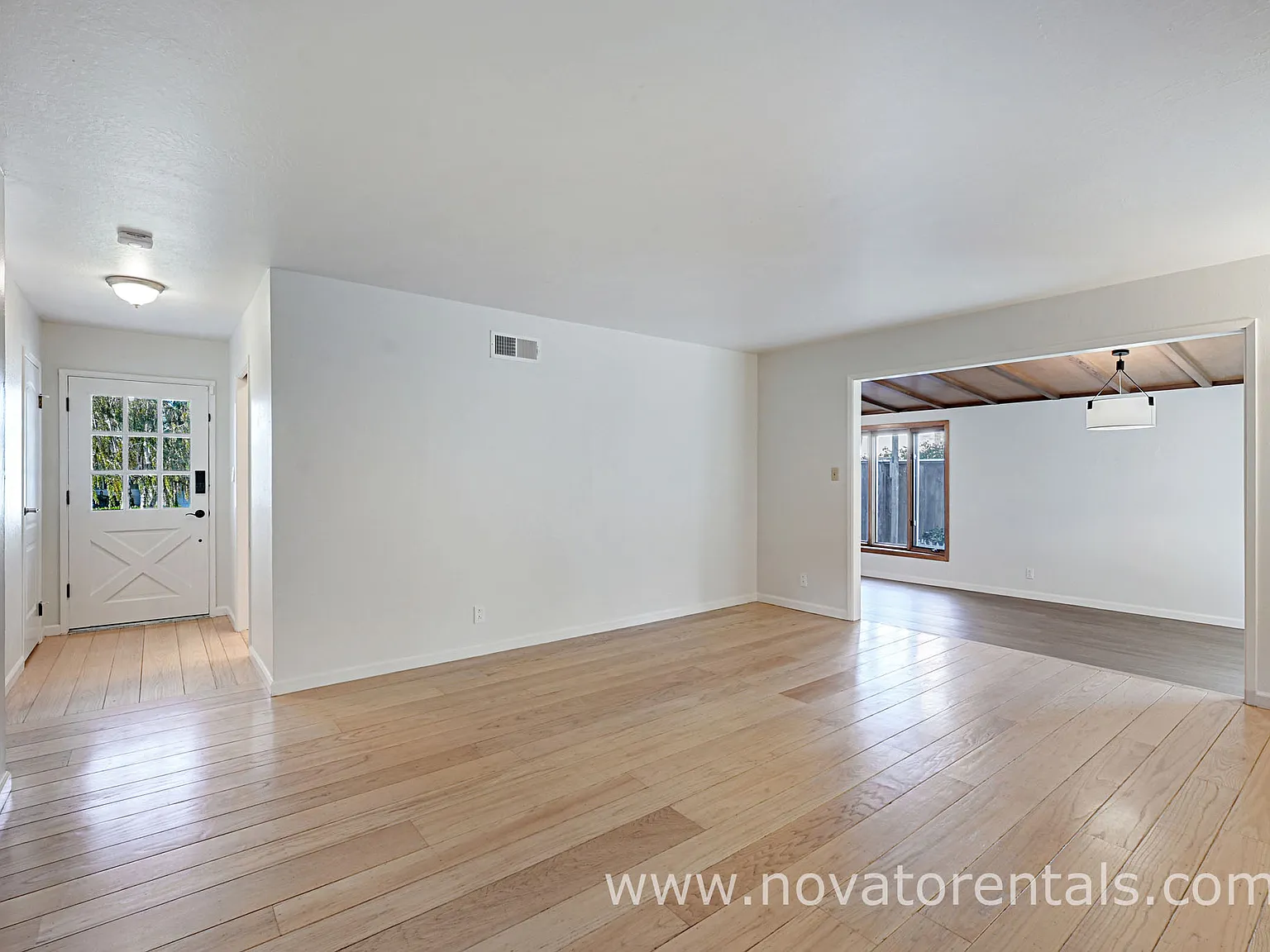 4 bed, 1428 sqft, $4,800 — Photo 3