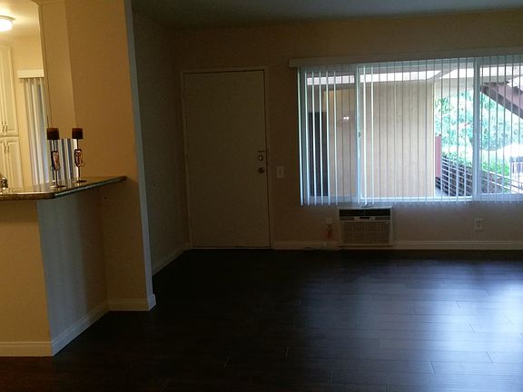 4th image of 11116 Aqua Vista St APT 11