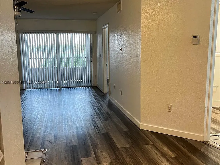 2831 N Oakland Forest Dr #210 — Photo 2