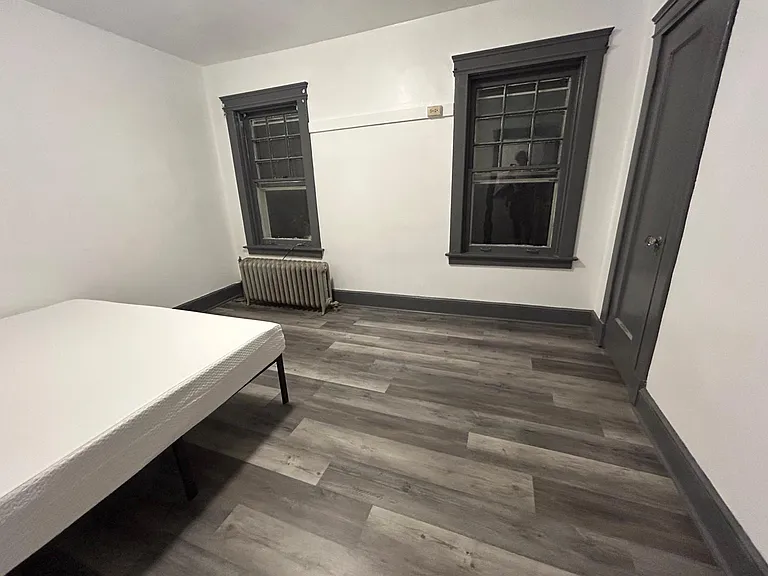 51 Walnut St #1 — Photo 5