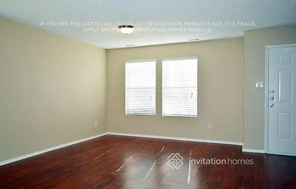 2952 Volturno Dr Grand Prairie, TX 75052 — Photo 2