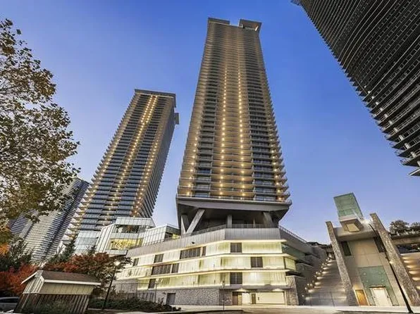 1955 Alpha Way #5708, Burnaby, BC V5C 0K6