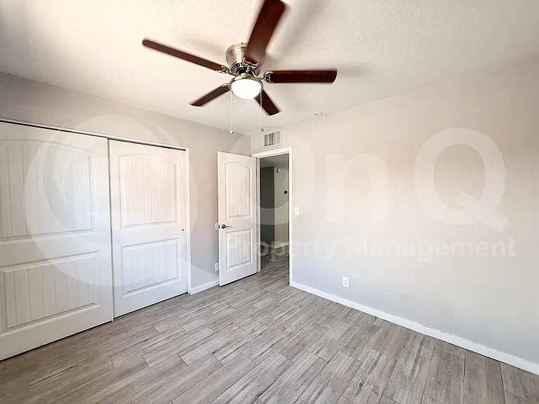 1718 W Auburn St — Photo 18