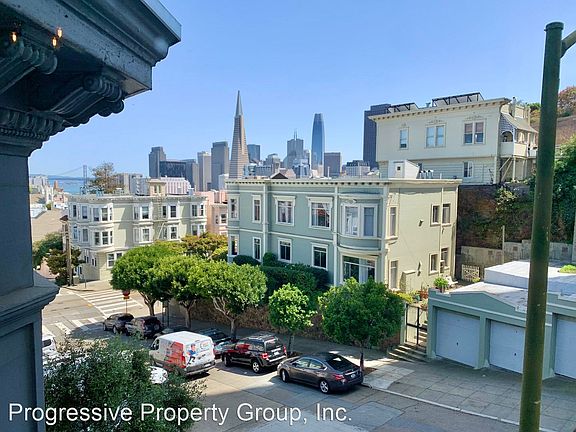 2nd image of 836 Green St #836