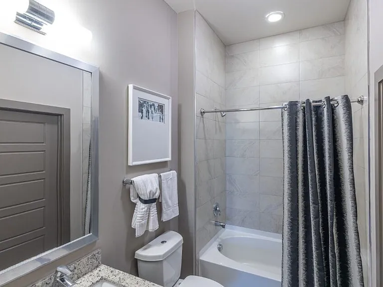 Mira Upper Rock — Photo 13