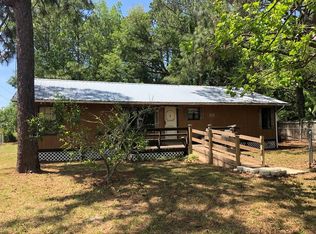 36 Jackie Whitehurst St, Apalachicola, FL 32320