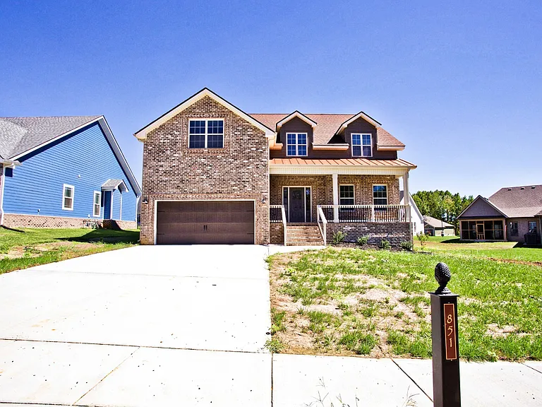 851 Jersey Dr — Photo 3