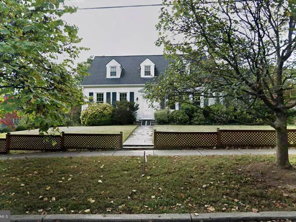 8606 Jefferson St, Bethesda, MD 20817