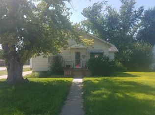 815 1/2 S Monroe St, Hugoton, KS 67951