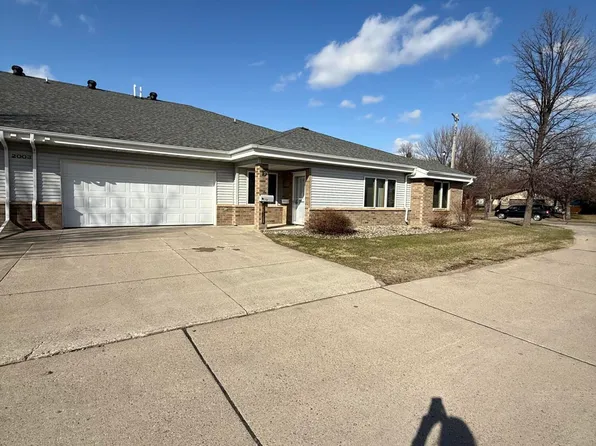 2003 26th Ave S Unit D, Grand Forks, ND 58201