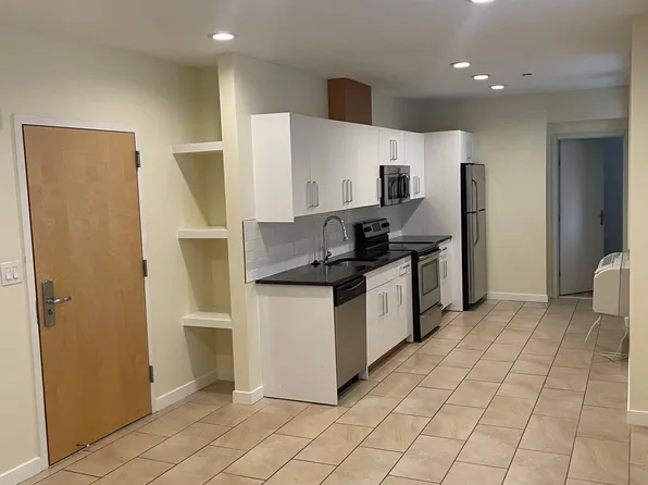248 S 49th St #117, Philadelphia, PA 19139