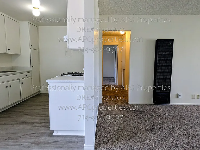 1810 W Greenleaf Ave #3 — Photo 8