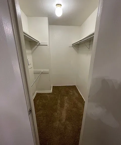 Chevy Chase Apartments — Photo 7