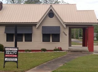 1300 S Main St, Hope, AR 71801