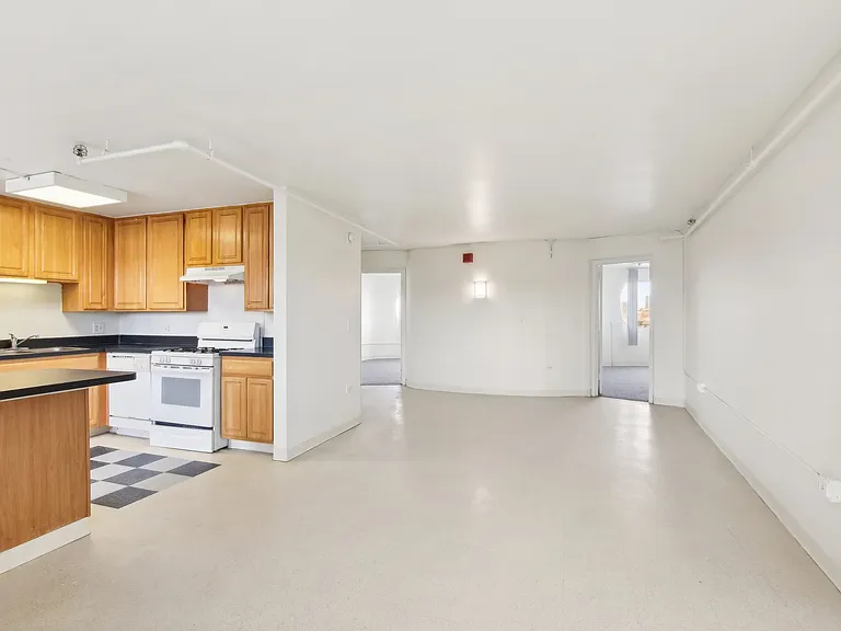 Hilliard Towers Family — Photo 4