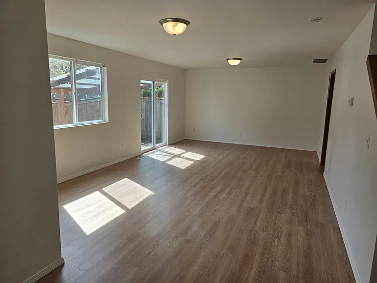 2508 156th Pl SW — Photo 5
