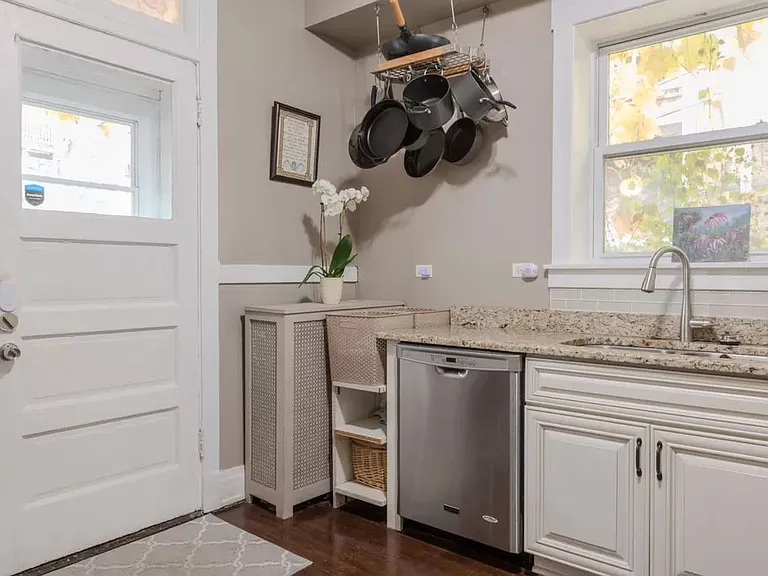 7626 N Greenview Ave #1 — Photo 3