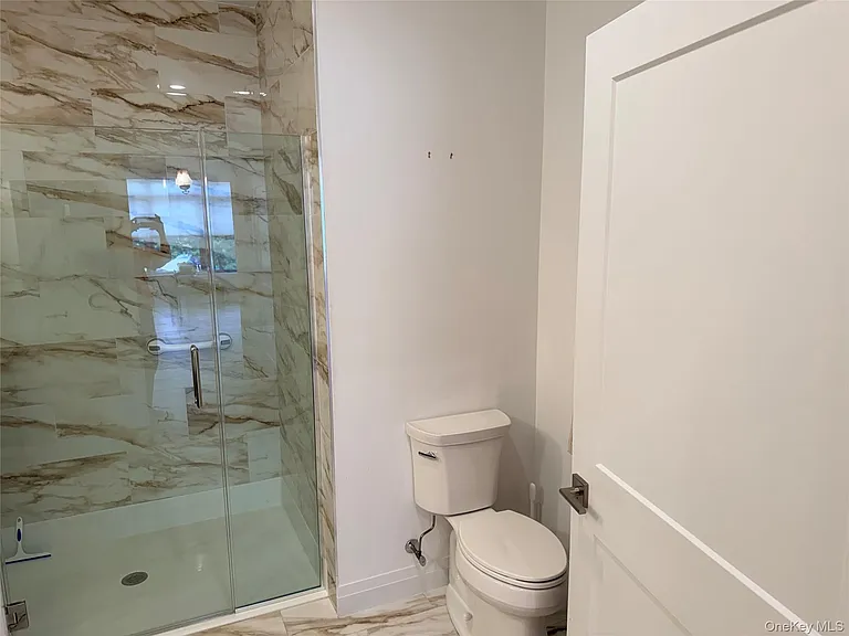 17205 Aspenwood Dr — Photo 8